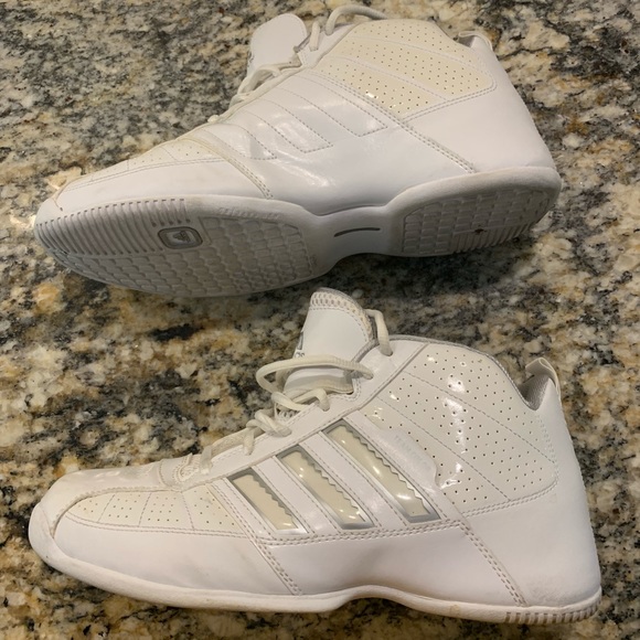 white adidas gym shoes